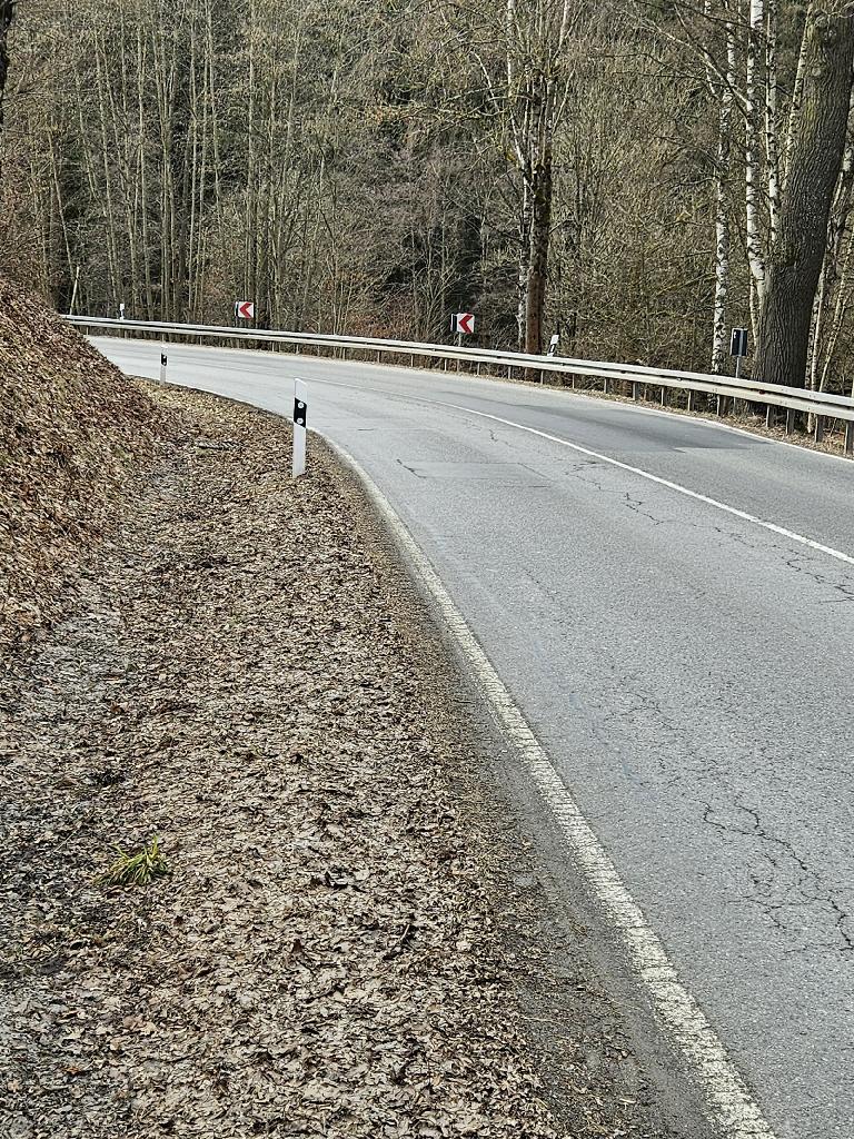 Schlettau - Unterfahrschutz fehlt